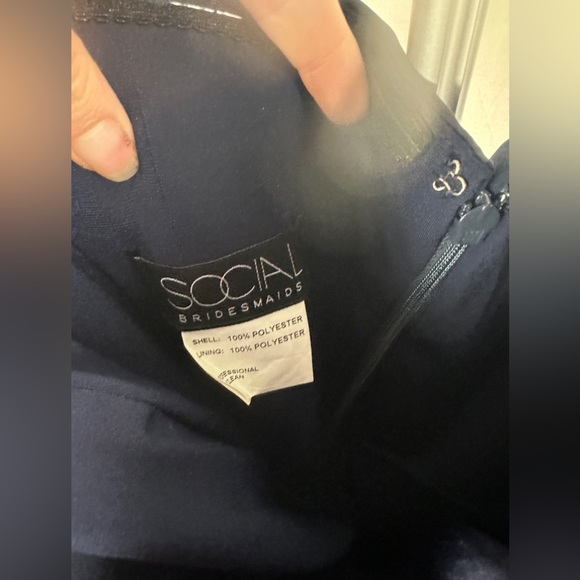 Social Bridesmaids Navy Strapless V-Neck Chiffon Trumpet Gown Size 4 NWT - Picture 8 of 14